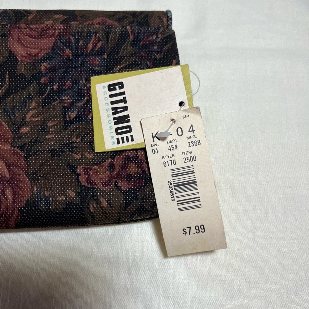 Gitano Fall Colors 90’s Floral Clutch-Matching Checkbook Cover, Snap in Key Ring